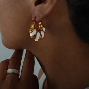 18K Gold Plated Chunky Hoop Earrings*Enamel Earrings*Vintage Earrings*